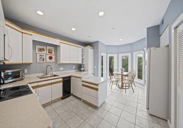 Photo 3 of Condo for sale at 72 Kim Ter #C, Stoughton, MA 02072 | MLS# 73567690 | Listing updated on 2026-08-29