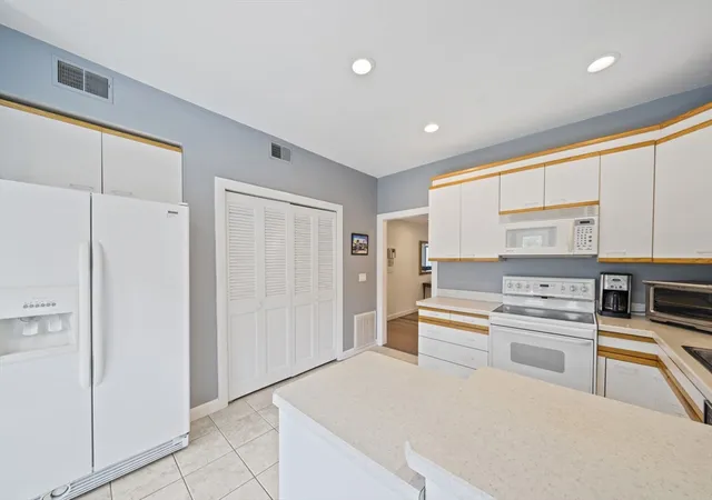 Photo 4 of Sale Pending at 72 Kim Ter #C, Stoughton, MA 02072 | MLS# 73567690 | Listing updated on 2026-10-14
