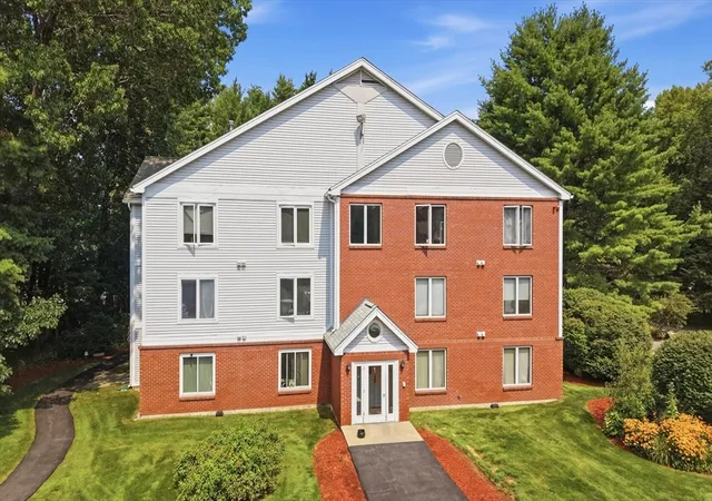 2nd image of 1 Timberwood Dr #206, Goffstown, NH 03045 | MLS# 73564252