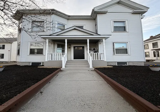 1st image of 90 96 Bacon St, Waltham, MA 02451 | MLS# 73558899