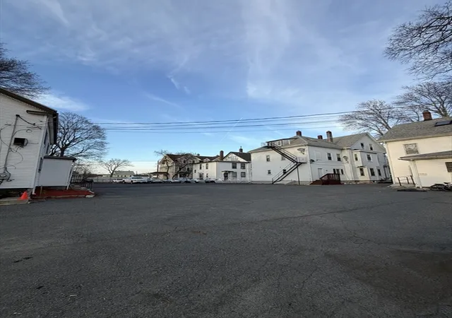 4th image of 90-96 Bacon St, Waltham, MA 02451 | MLS# 73558899