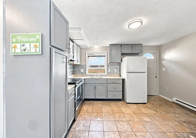 Photo 4 of Condo for sale at 87 Beacon Ave #2, Lawrence, MA 01843 | MLS# 73568787 | Listing updated on 2026-09-05