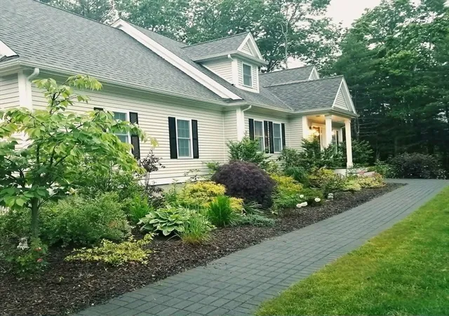 Homes for sale in Duxbury, MA | 831 Mayflower St, Duxbury, MA 02332 | MLS# 73537003