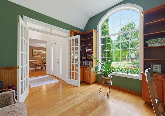 Photo 4 of Single family home for sale at 31 Hockanum Rd, Hadley, MA 01035 | MLS# 73557786 | Listing updated on 2026-09-15