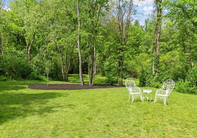 4th image of 592 Sugar Rd, Bolton, MA 01740 | MLS# 73525011