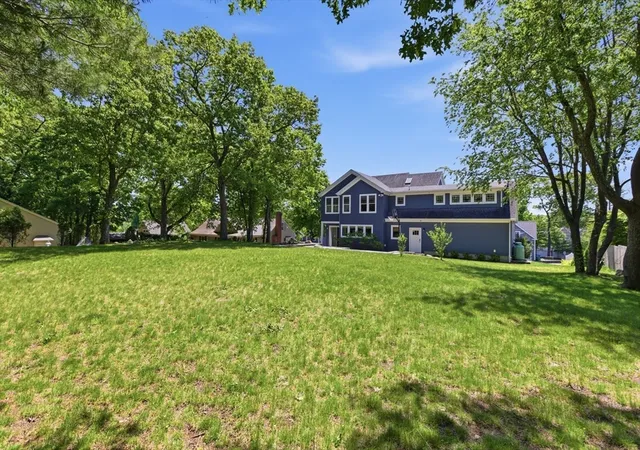 42nd image of 15 George Street, Reading, MA 01867 | MLS# 73546058