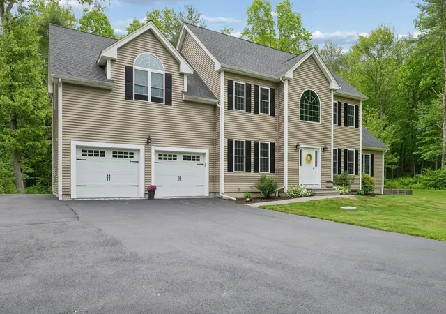 Homes for sale in Auburn, MA | 7 Whitetail Run, Auburn, MA 01501 | MLS# 73547132