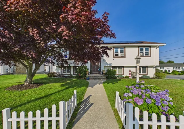 4th image of 6 Lighthouse Ln, New Bedford, MA 02744 | MLS# 73549632