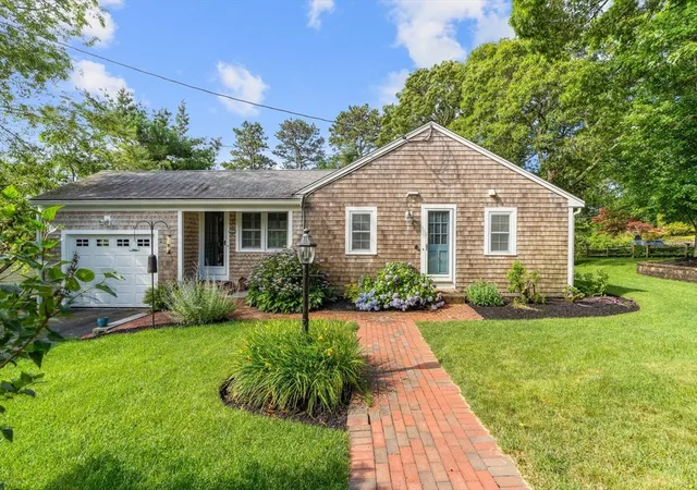 1st image of 864 West Yarmouth Road, Yarmouth Port, MA 02675 | MLS# 73547711