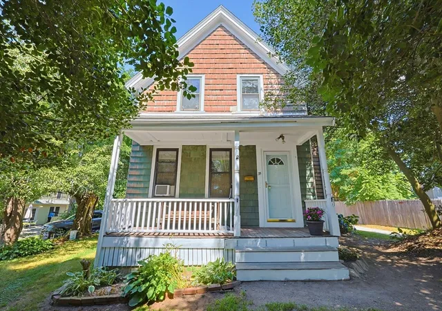 2nd image of 35 Wilson St, Norwood, MA 02062 | MLS# 73566546
