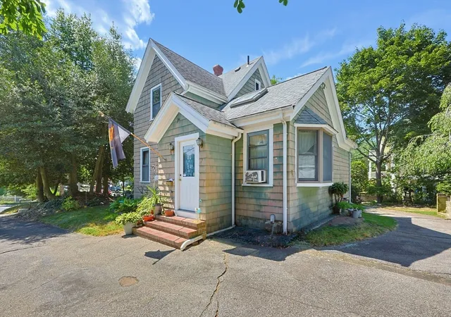 4th image of 35 Wilson St, Norwood, MA 02062 | MLS# 73566546