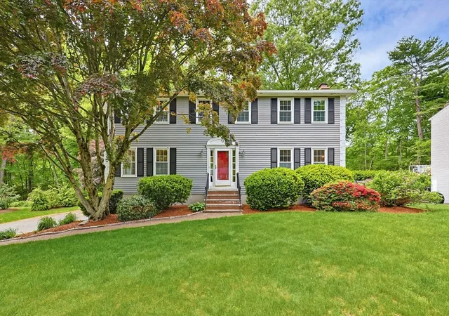 1st image of 7 Cahill Park Dr, Framingham, MA 01702 | MLS# 73525086