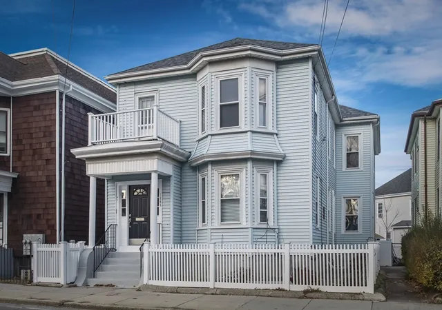 1st image of 1044 Saratoga St #1, East Boston, MA 02128 | MLS# 72820456