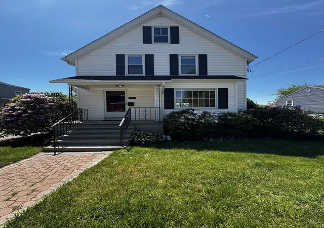 Homes for sale in Milford, MA | 38 Pleasant Street, Milford, MA 01757 | MLS# 73529208