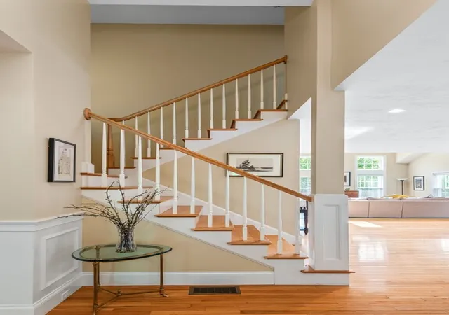 5th image of 8 Walden Wy, Milford, MA 01757