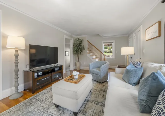 4th image of 28 Parkway Road, Medford, MA 02155 | MLS# 73555704