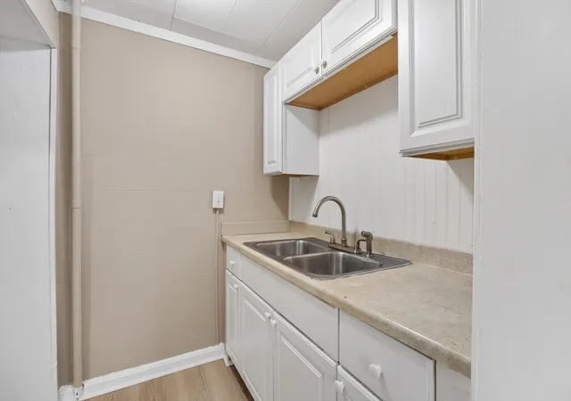 Listing Photo 5 - Condo for sale in building located at 64-66 Front St, Chicopee, MA 01013