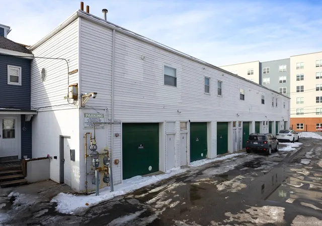 3rd image of 1311 Middlesex Street, Lowell, MA 01851 | MLS# 73344301