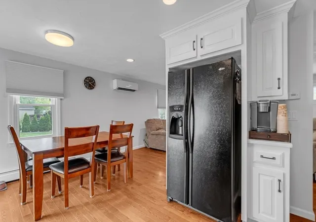 Homes for sale in Uxbridge, MA | 41 Church St, Uxbridge, MA 01569 | MLS# 73518394