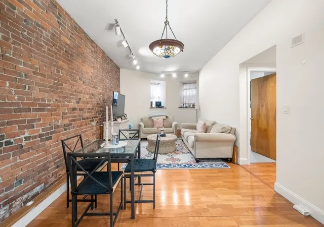 4th image of 30 Peterborough #H, Boston, MA 02215 | MLS# 73540219