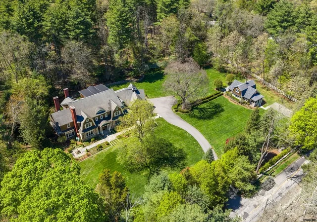 42nd image of 448 & 454 Concord Road, Weston, MA 02493 | MLS# 73490506