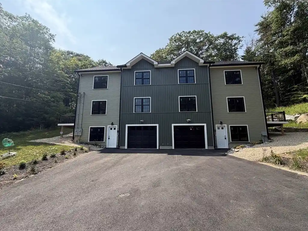 Listing Photo 39 - Condo for sale in 75 Smt located at 75 Smt, Orange, MA 01364 - Unit #75