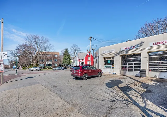 5th image of 911 Washington St/Lowell Ave, Newtonville, MA 02460 | MLS# 73481930