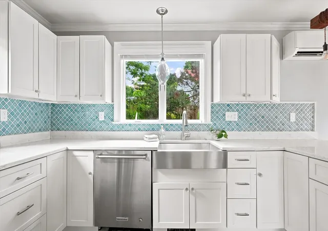 Homes for sale in Marblehead, MA | 14 Willow Road, Marblehead, MA 01945 | MLS# 73545846