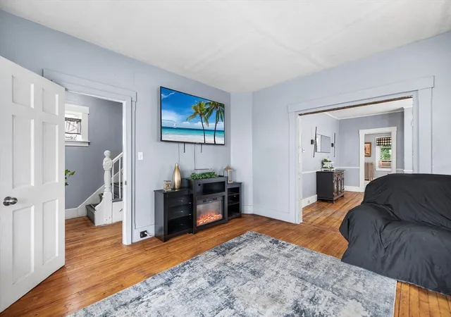 4th image of 113 Cedar St, Fitchburg, MA 01420 | MLS# 73541832