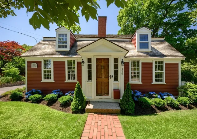 Homes for sale in Hingham, MA | 126 South Street, Hingham, MA 02043 | MLS# 73546082
