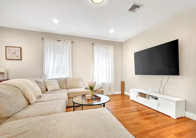4th image of 756 E Fifth St, Boston, MA 02127