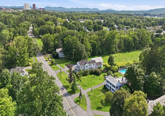42nd image of 1136 N Pleasant St, Amherst, MA 01002 | MLS# 73566818