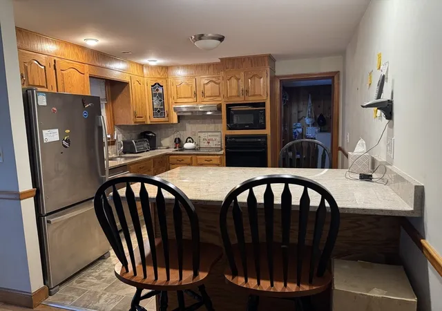 Photo 4 of Single family home for sale at 31 Winter St, Braintree, MA 02184 | MLS# 73566538 | Listing updated on 2026-09-16