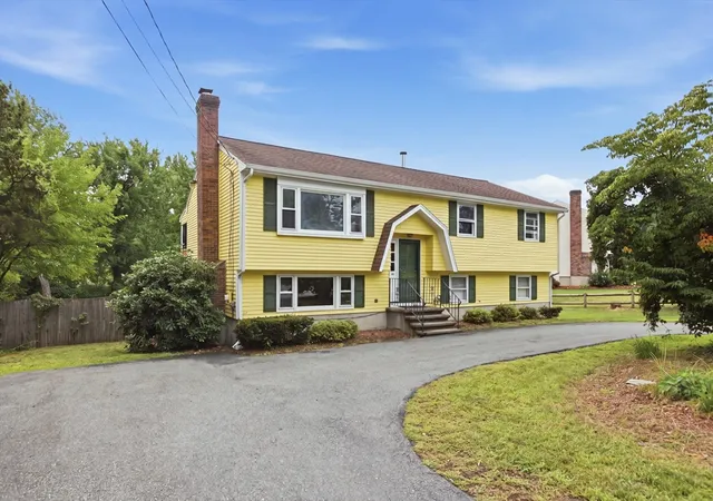 1st image of 55 Peach Orchard Rd, Burlington, MA 01803 | MLS# 73567709