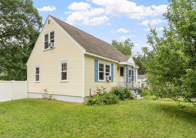 3rd image of 35 Natick St, Lunenburg, MA 01462 | MLS# 73550962