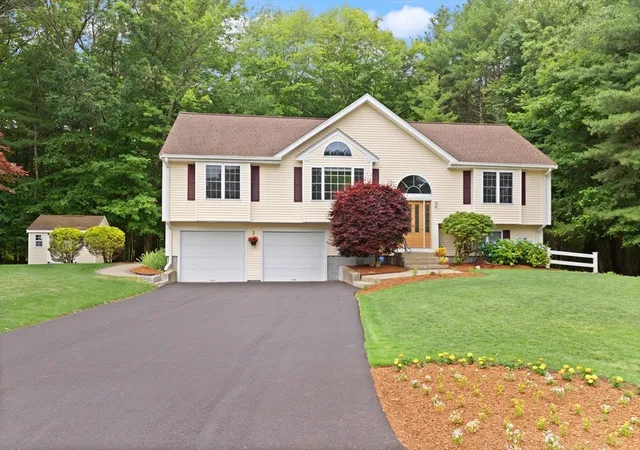 Homes for sale in Stoughton, MA | 33 Alger Way, Stoughton, MA 02072 | MLS# 73540696