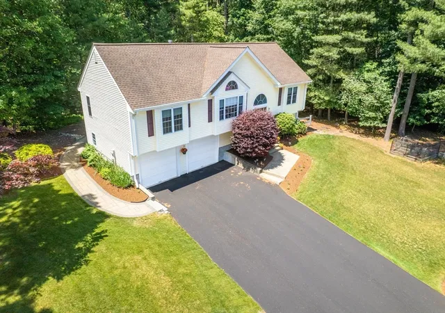 Homes for sale in Stoughton, MA | 33 Alger Way, Stoughton, MA 02072 | MLS# 73540696