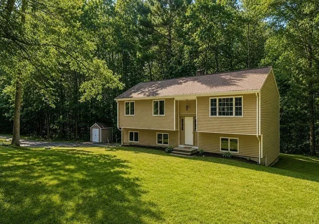 Homes for sale in Rehoboth, MA | 166 School St, Rehoboth, MA 02769 | MLS# 73545692