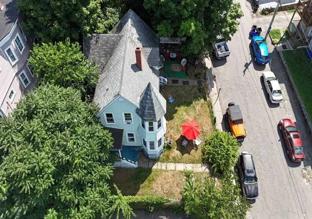 Photo 4 of Single family home for sale at 2 Abbott St, Haverhill, MA 01835 | MLS# 73562601 | Listing updated on 2026-08-19