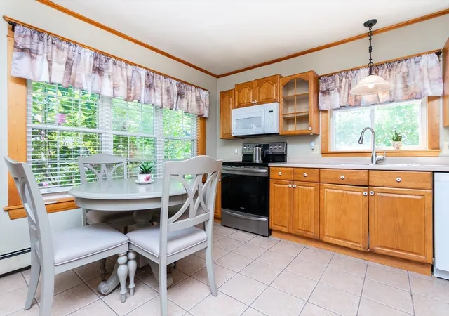 Homes for sale in Taunton, MA | 12 Brook St, Taunton, MA 02780 | MLS# 73518702