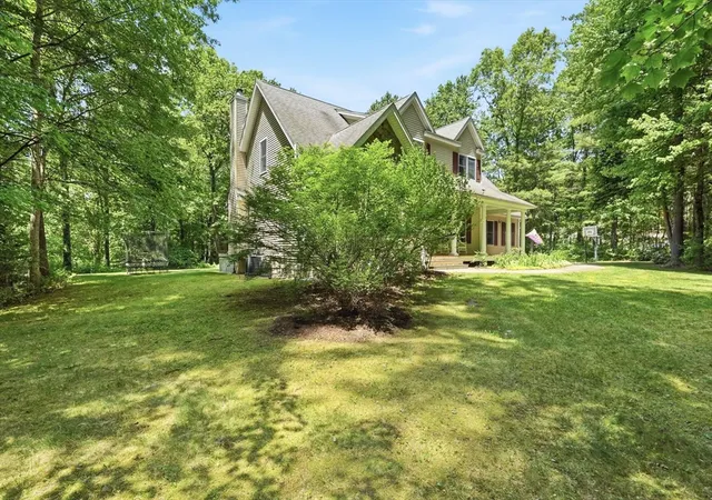 3rd image of 757 Park Hill Rd, Florence, MA 01062 | MLS# 73532017