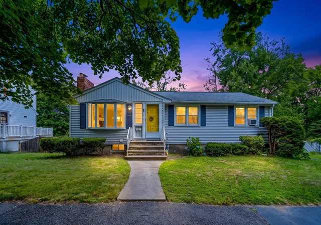 38th image of 5 Hull, Saugus, MA 01906 | MLS# 73556953