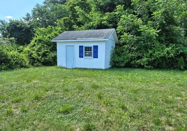 4th image of 39 Higher St, Ludlow, MA 01056 | MLS# 73552600