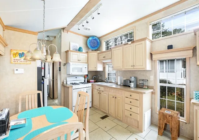 5th image of 185 Cotuit Rd #1 Juniper, Sandwich, MA 02563 | MLS# 73556985