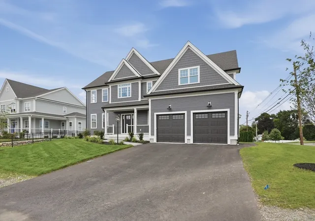 Photo 2 of Single family home for sale at 36 Ferullo Dr, Woburn, MA 01801 | MLS# 73569751 | Listing updated on 2026-09-11