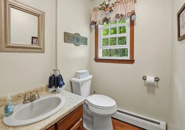 Homes for sale in Charlton, MA | 180 Oxford Rd, Charlton, MA 01507 | MLS# 73527024