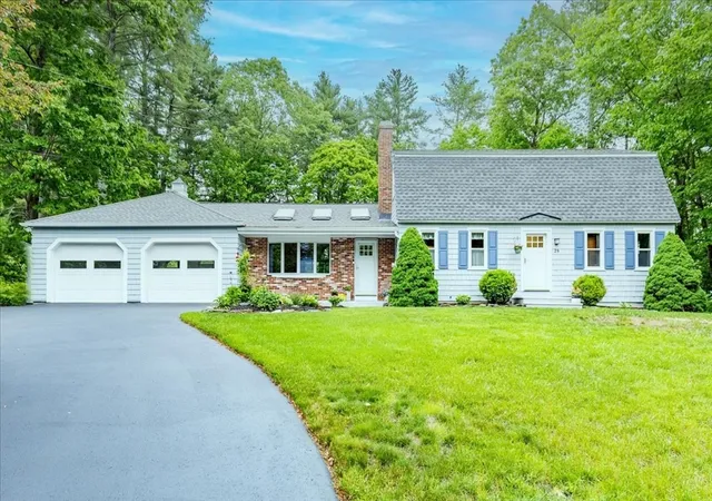 Homes for sale in Townsend, MA | 29 Ponderosa Dr, Townsend, MA 01469 | MLS# 73527799