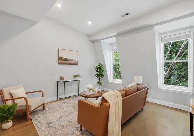 5th image of 119 Heath St, Somerville, MA 02145
