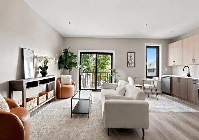 3rd image of 75 Maywood #4, Roxbury, MA 02119 | MLS# 73552811