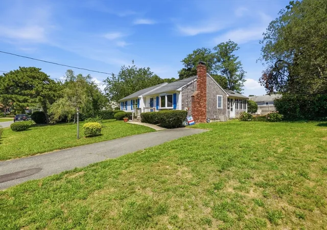 5th image of 52 Arrowhead Dr, Yarmouth Port, MA 02675 | MLS# 73564800